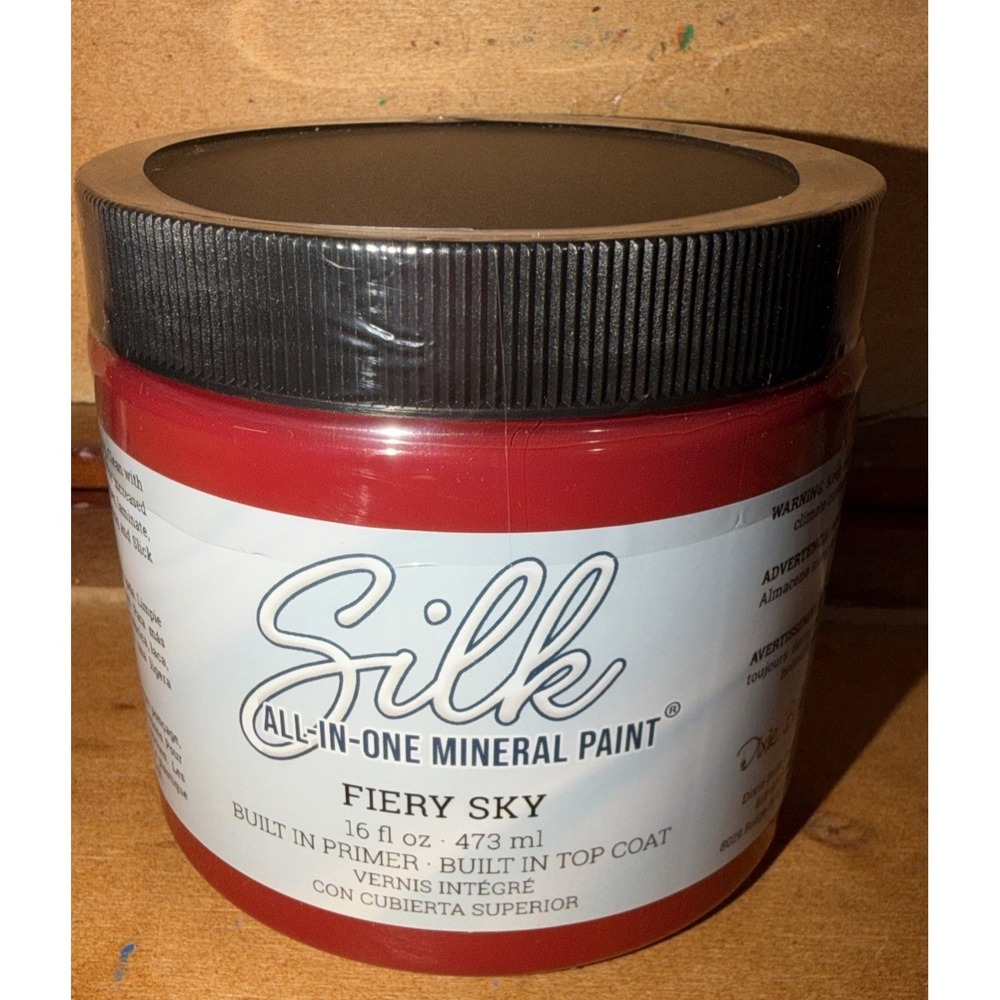 DIXIE BELLE SILK ALL IN ONE MINERAL PAINT FIERY SKY Red 16 oz NEW